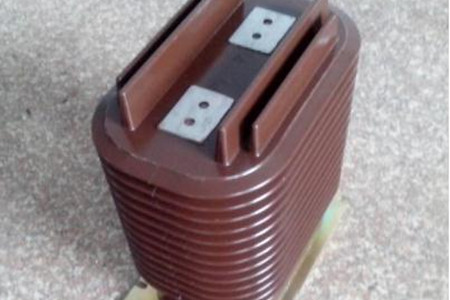 如何區(qū)分電壓互感器和電流互感器？